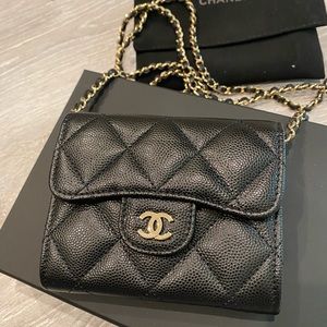 ❤️CHANEL❤️ Caviar Quilted Flap Card Holder Chain